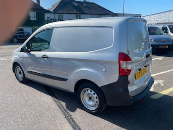 Used Ford Transit Courier 2021 for sale - 78981524: Photo