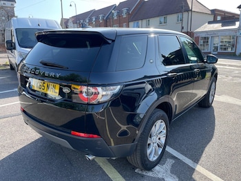 Used Land Rover Discovery Sport 2015 for sale - 79012874: Photo