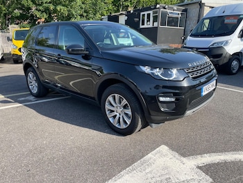 Used Land Rover Discovery Sport 2015 for sale - 79012874: Photo