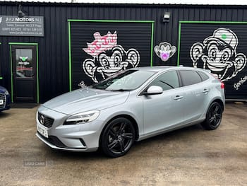 Used Volvo V40 2017 for sale - 79727496: Photo