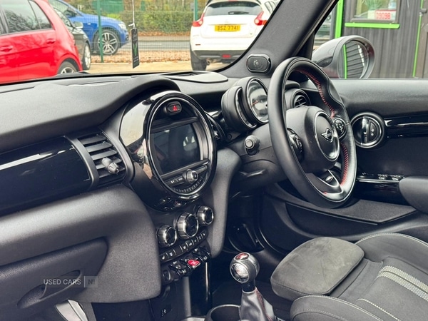 Used MINI Hatch 2018 for sale - 76702948: Photo 10