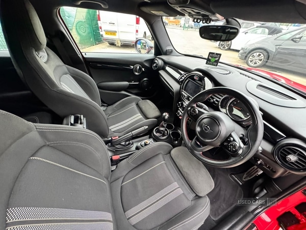 Used MINI Hatch 2018 for sale - 76702948: Photo 16