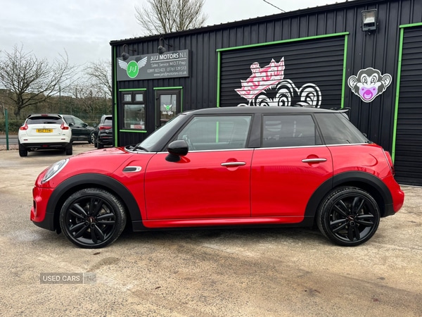 Used MINI Hatch 2018 for sale - 76702948: Photo 2