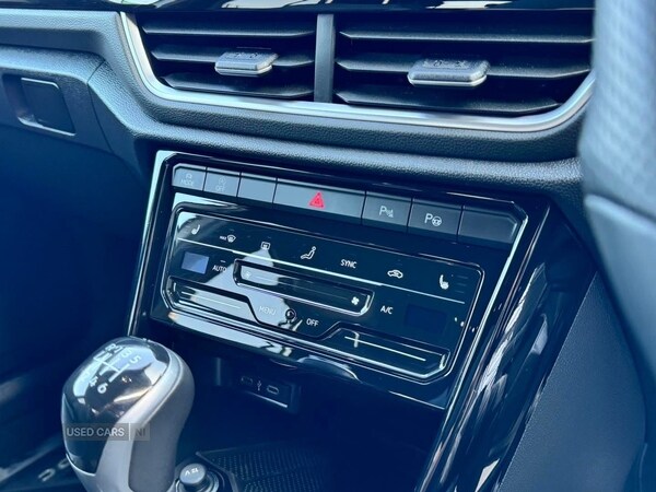 Used Volkswagen T-Roc 2022 for sale - 76190172: Photo 17