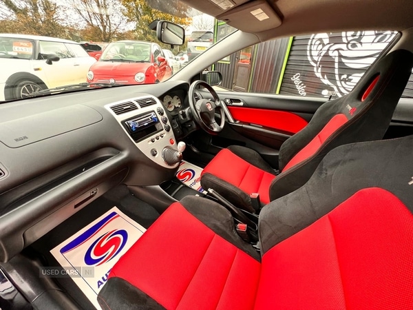 Used Honda Civic 2005 for sale - 76240682: Photo 11