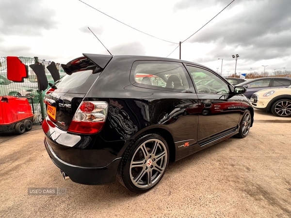 Used Honda Civic 2005 for sale - 76240682: Photo 3