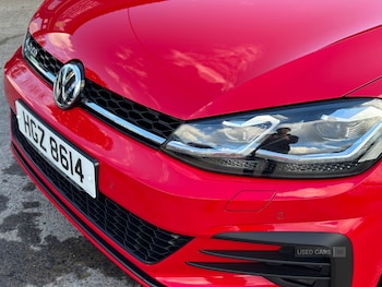 Volkswagen - Golf