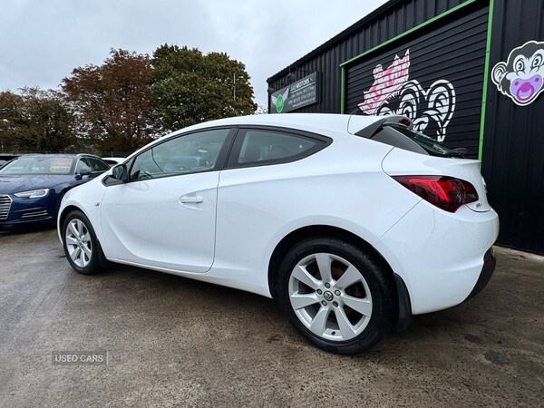 Used Vauxhall Astra GTC 2013 for sale - 76153857: Photo 2