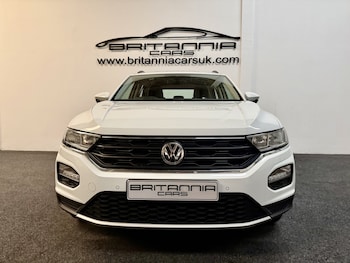 Used Volkswagen T-Roc 2019 for sale - 77028298: Photo