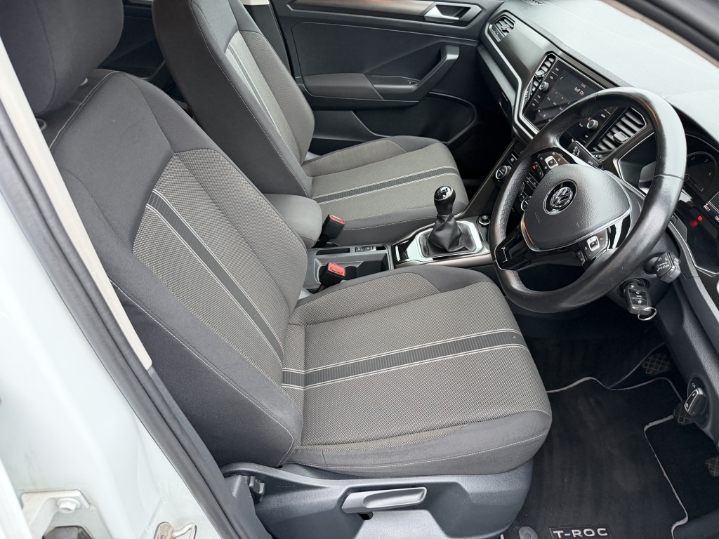 Used Volkswagen T-Roc 2019 for sale - 77028298: Photo 6