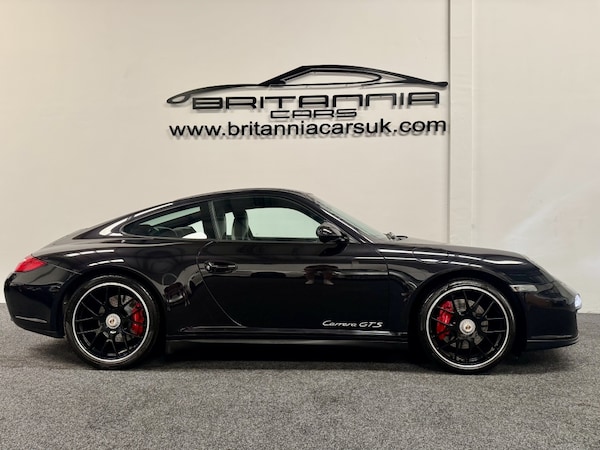 Used Porsche 911 2011 for sale - 74736566: Photo 2