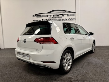 Used Volkswagen Golf 2017 for sale - 78957038: Photo