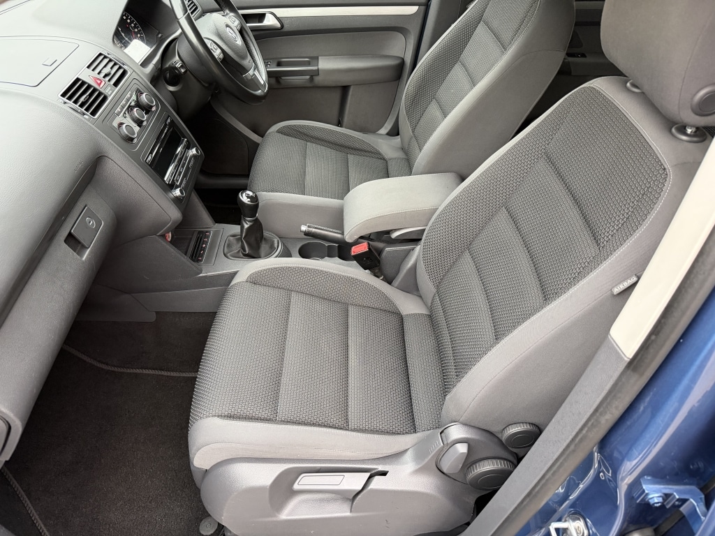 Used Volkswagen Touran 2015 for sale - 76543150: Photo 6