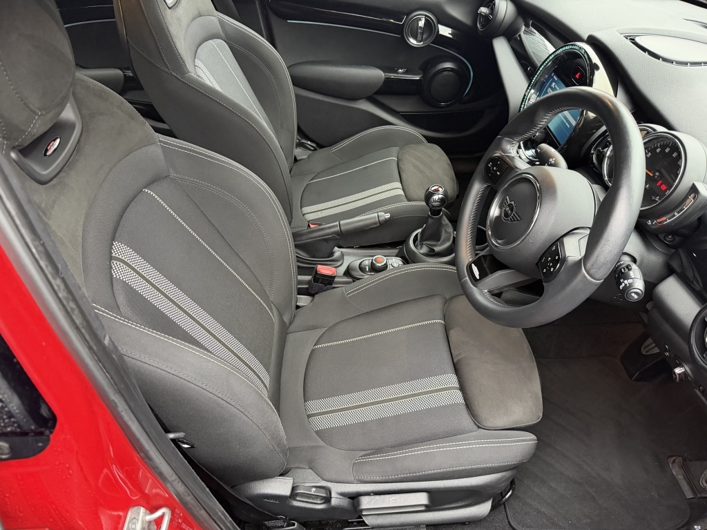 Used MINI Hatch 2021 for sale - 76589220: Photo 7