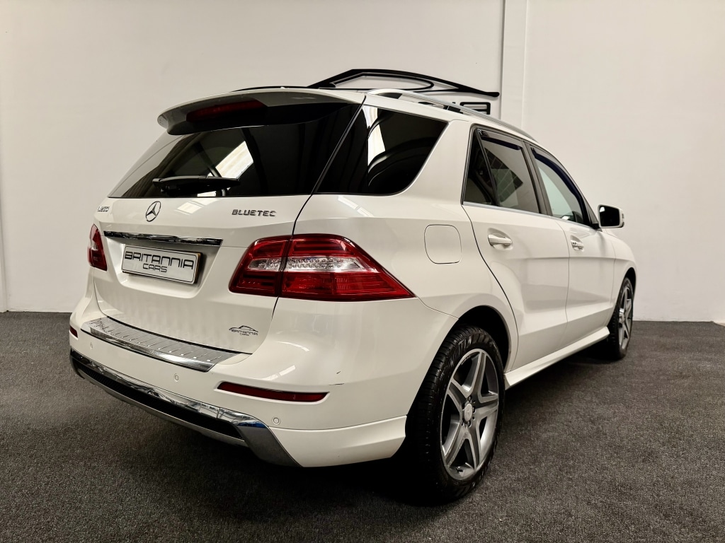 Used Mercedes-Benz M Class 2013 for sale - 77610584: Photo 4