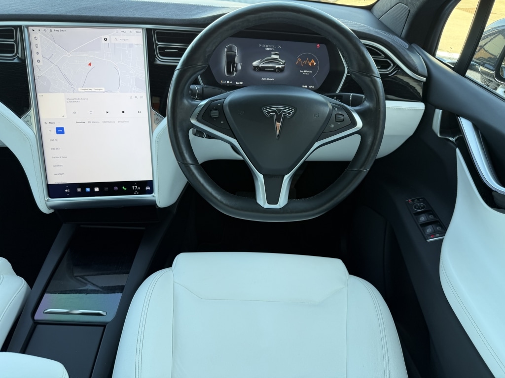 Used Tesla Model X 2017 for sale - 77933649: Photo 10