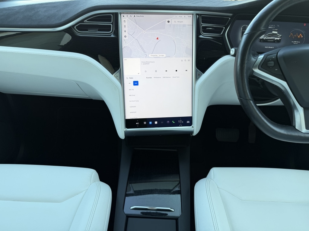 Used Tesla Model X 2017 for sale - 77933649: Photo 11