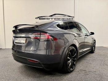 Used Tesla Model X 2017 for sale - 77933649: Photo