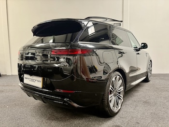 Used Land Rover Range Rover Sport 2023 for sale - 79180033: Photo
