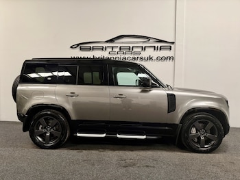 Used Land Rover Defender 2023 for sale - 78460075: Photo