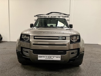 Used Land Rover Defender 2023 for sale - 78460075: Photo