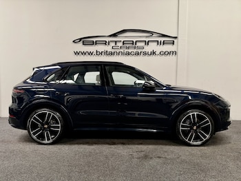 Used Porsche Cayenne 2023 for sale - 78594861: Photo