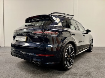 Used Porsche Cayenne 2023 for sale - 78594861: Photo