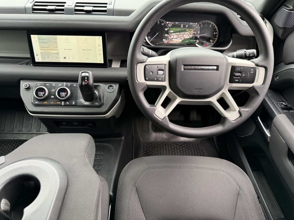 Used Land Rover Defender 2022 for sale - 76426853: Photo 10