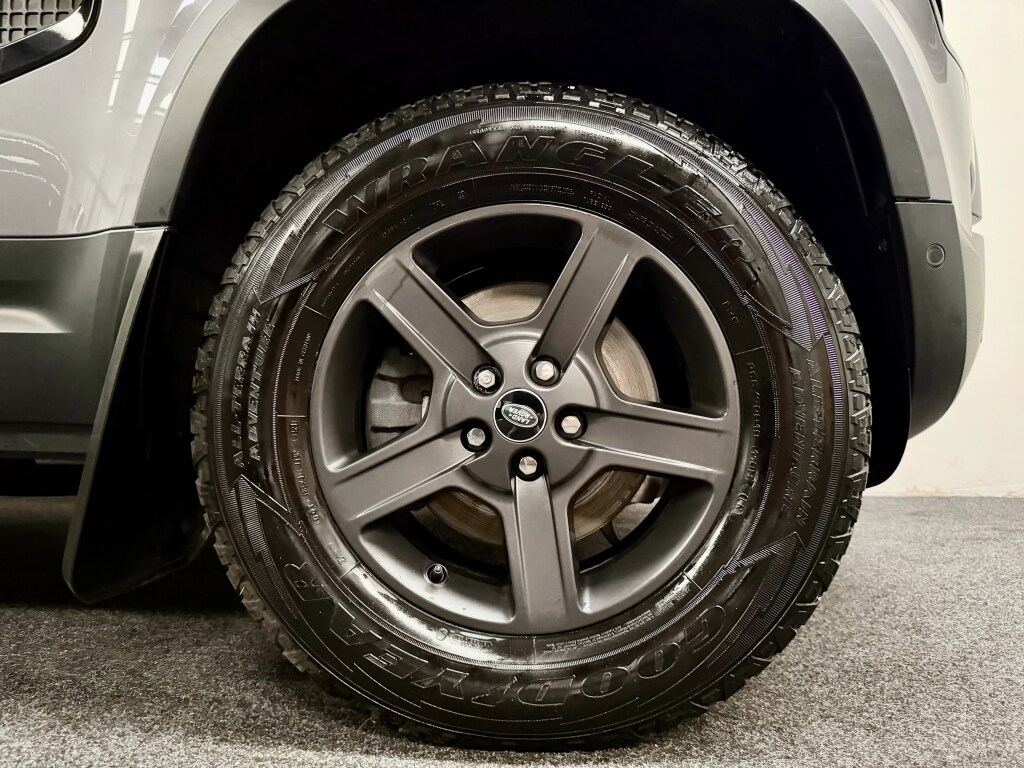 Used Land Rover Defender 2022 for sale - 76426853: Photo 13