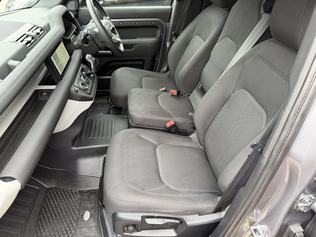 Used Land Rover Defender 2022 for sale - 76426853: Photo 7