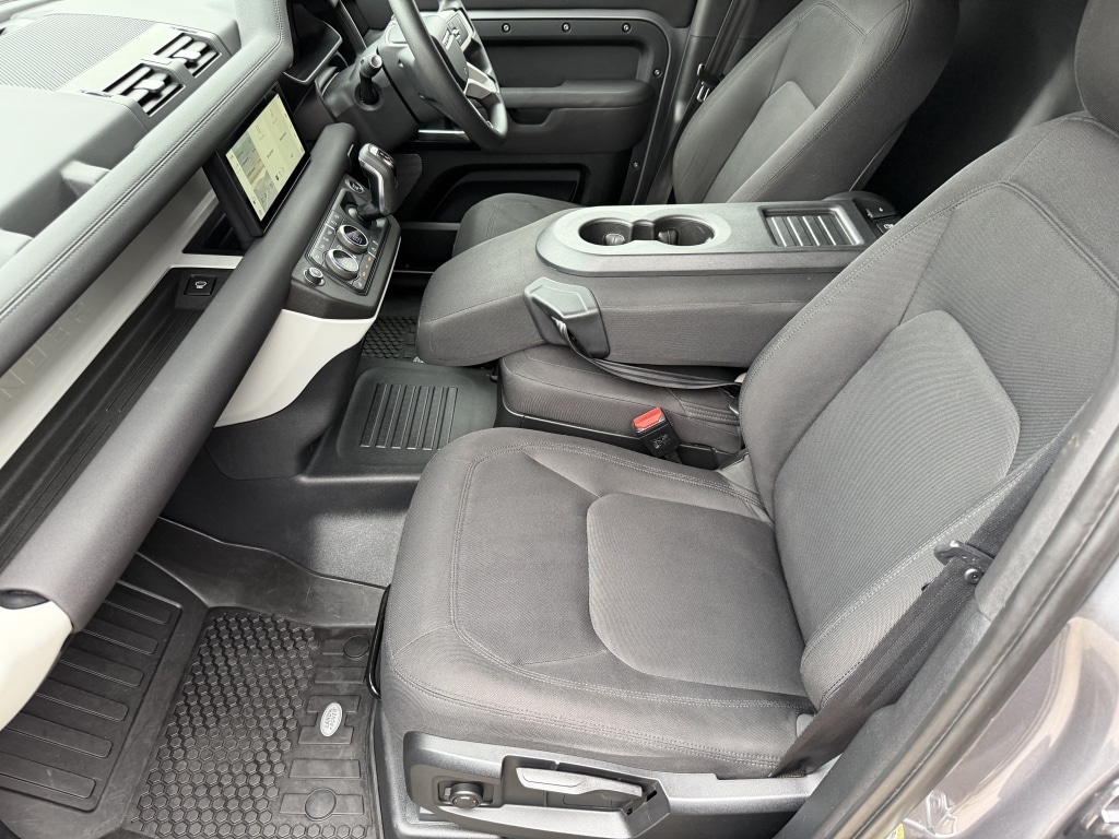 Used Land Rover Defender 2022 for sale - 76426853: Photo 9