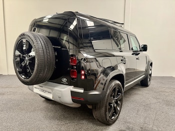 Used Land Rover Defender 2023 for sale - 78998034: Photo