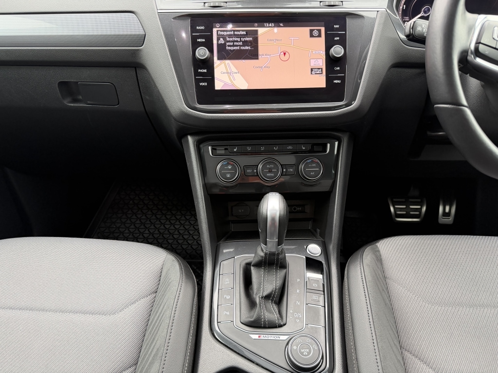 Used Volkswagen Tiguan 2018 for sale - 76497660: Photo 10