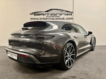 Used Porsche Taycan 2022 for sale - 79406070: Photo