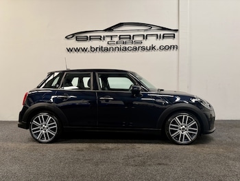 Used MINI Hatch 2022 for sale - 77777422: Photo