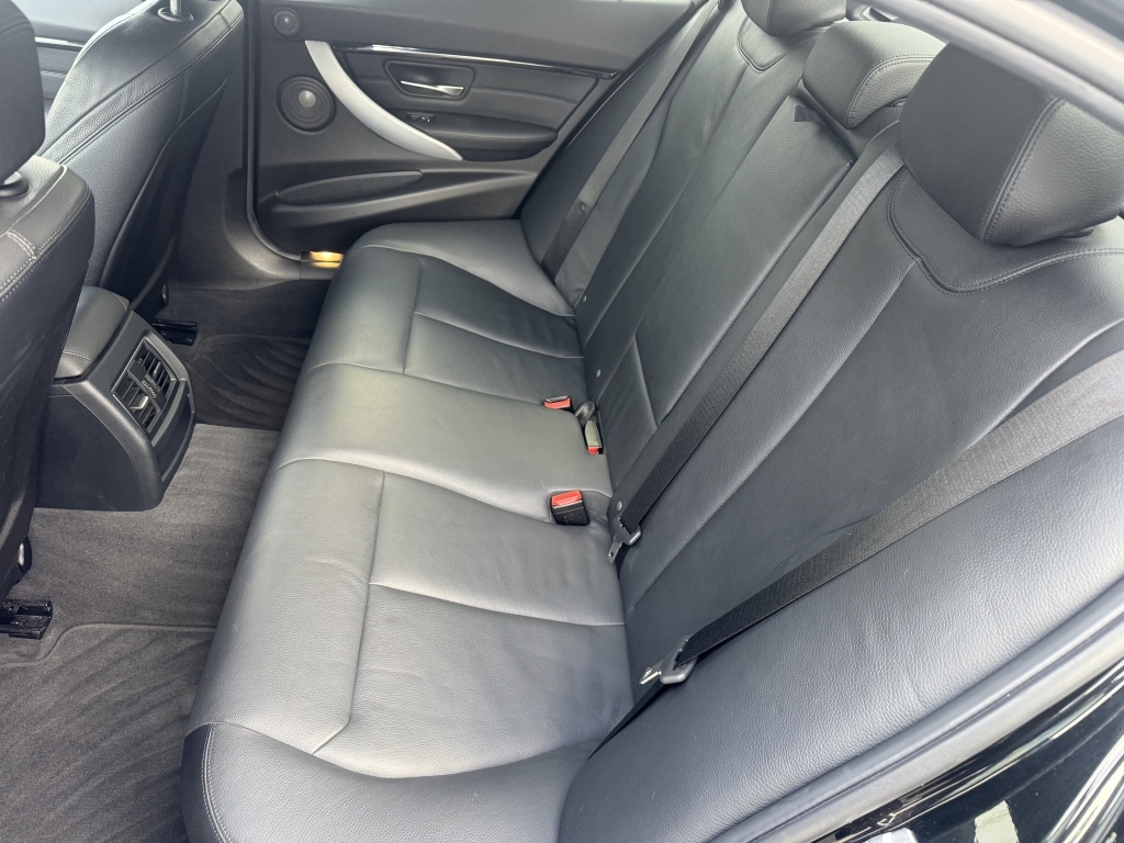 Used BMW 3 Series 2017 for sale - 76359036: Photo 11