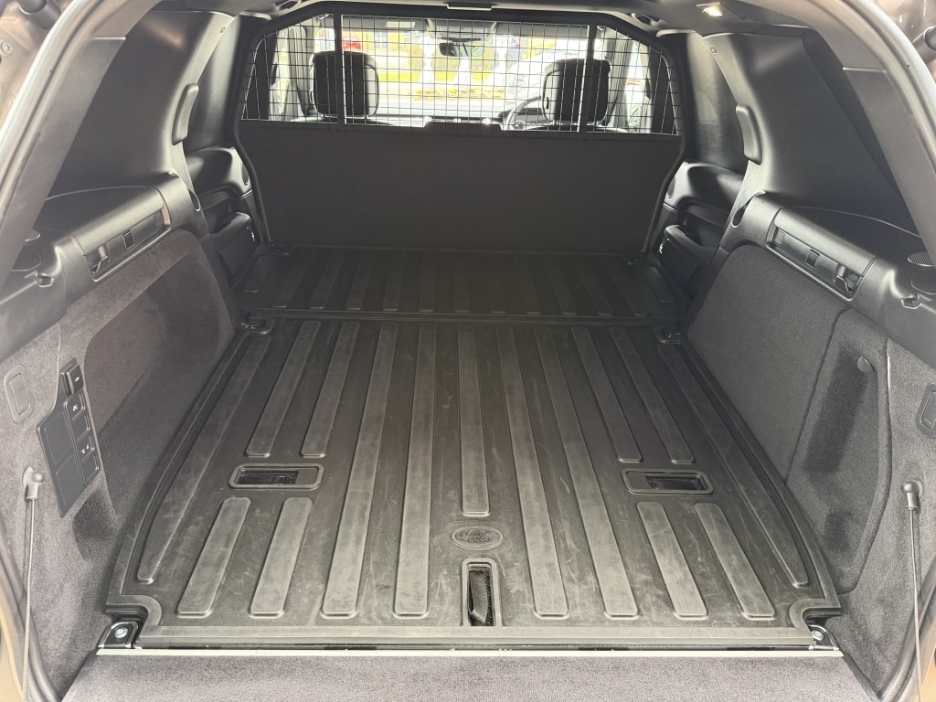 Used Land Rover Discovery 2022 for sale - 78040604: Photo 9