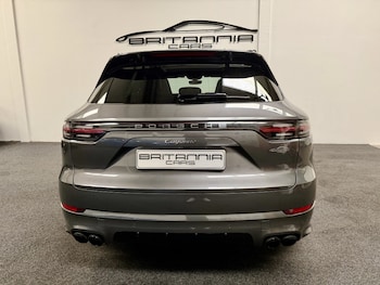 Used Porsche Cayenne 2023 for sale - 77643989: Photo