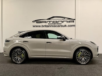 Used Porsche Cayenne 2023 for sale - 76589217: Photo