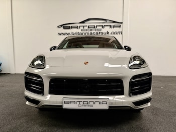 Used Porsche Cayenne 2023 for sale - 76589217: Photo