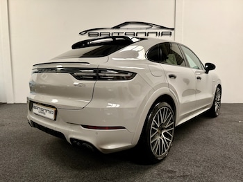 Used Porsche Cayenne 2023 for sale - 76589217: Photo