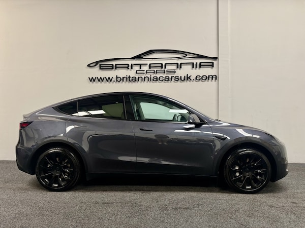Used Tesla Model Y 2023 for sale - 75441584: Photo 2