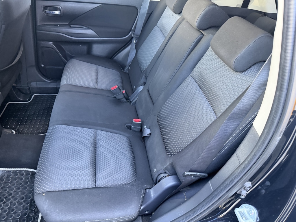 Used Mitsubishi Outlander 2017 for sale - 78108099: Photo 11