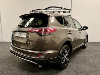 Used Toyota RAV4 2016 for sale - 76589221: Photo