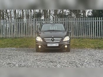 Used Mercedes-Benz B Class 2010 for sale - 77595405: Photo