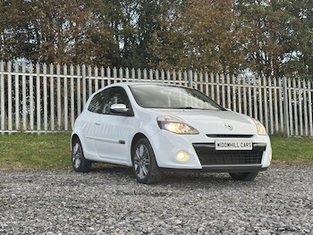 Used Renault Clio 2011 for sale - 76246104: Photo