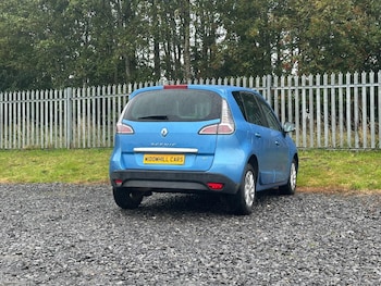 Used Renault Scenic 2014 for sale - 76030769: Photo
