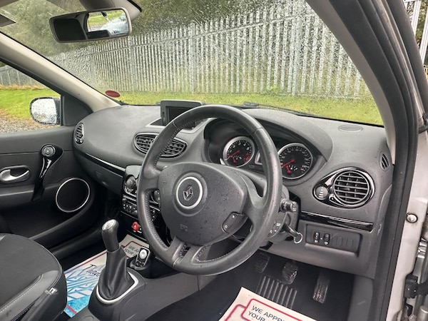 Used Renault Clio 2012 for sale - 76030779: Photo 14