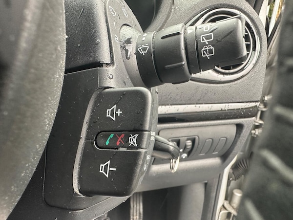 Used Renault Clio 2012 for sale - 76030779: Photo 23