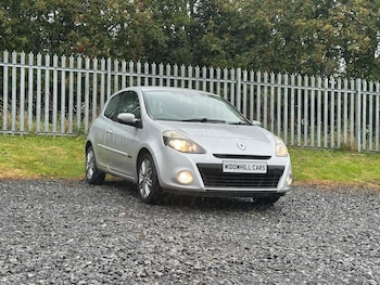Used Renault Clio 2012 for sale - 76030779: Photo 3